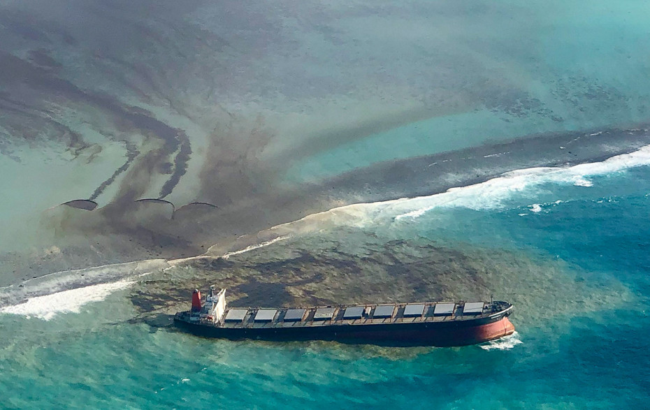 हिन्द महासागरमा तेलको ट्यांकर दुर्घटना , बीमा कम्पनीले १ बिलियन भुक्तानी गर्न सक्ने   